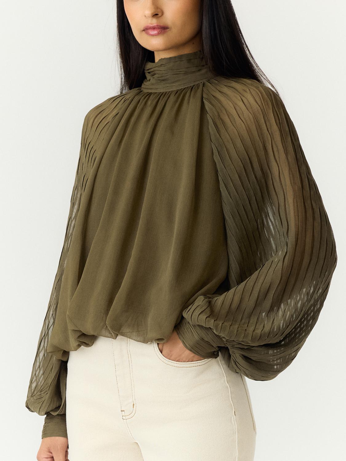 model_shot-detail